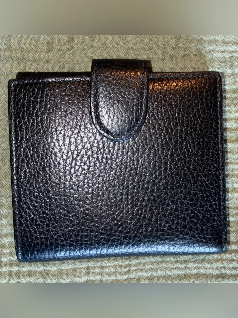 Gucci Black Pebbled Leather Wallet with Gold Double G - Picture 3 of 12